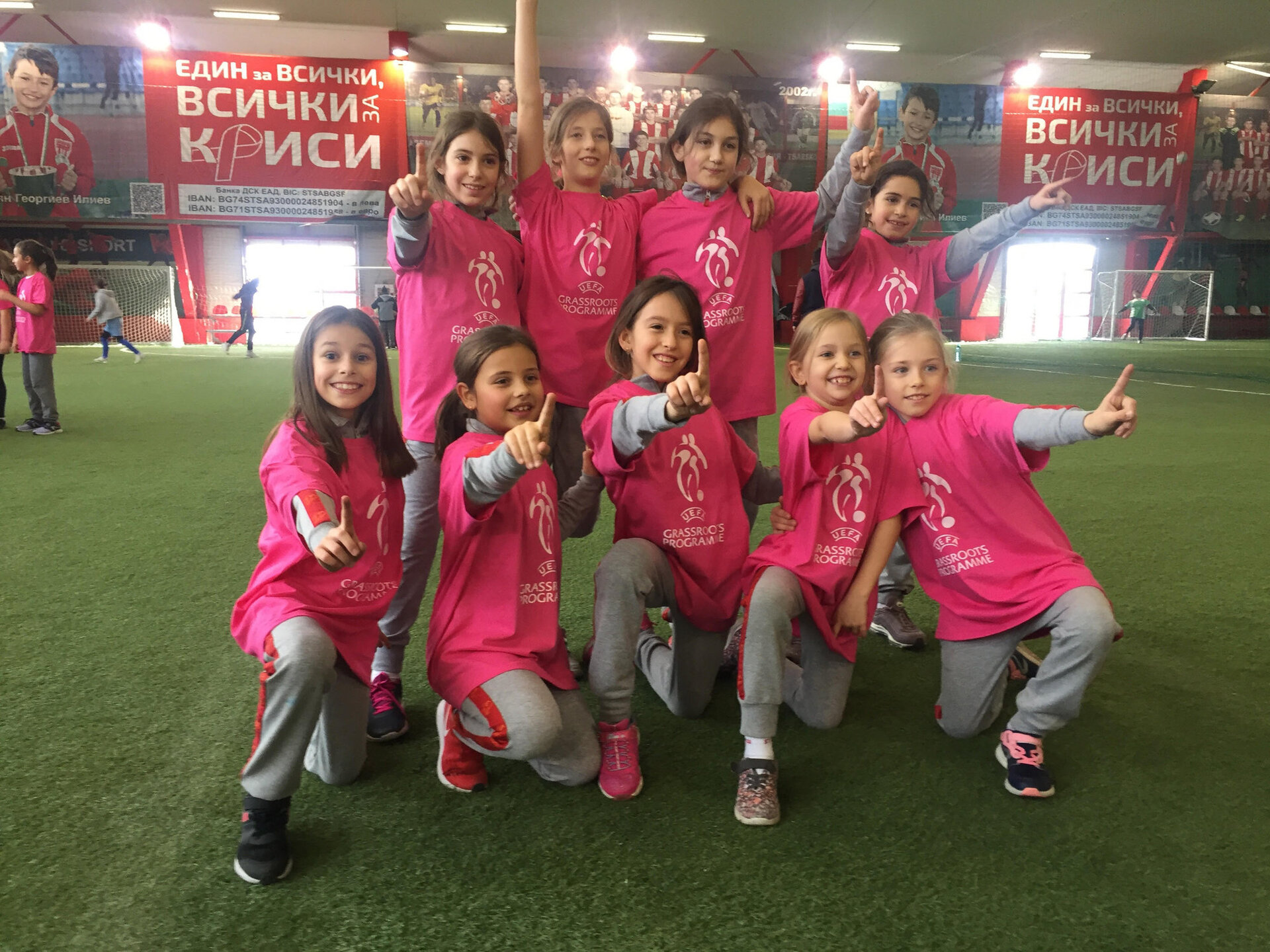 Първо място в турнира по футбол за момичета Grassroot на UEFA