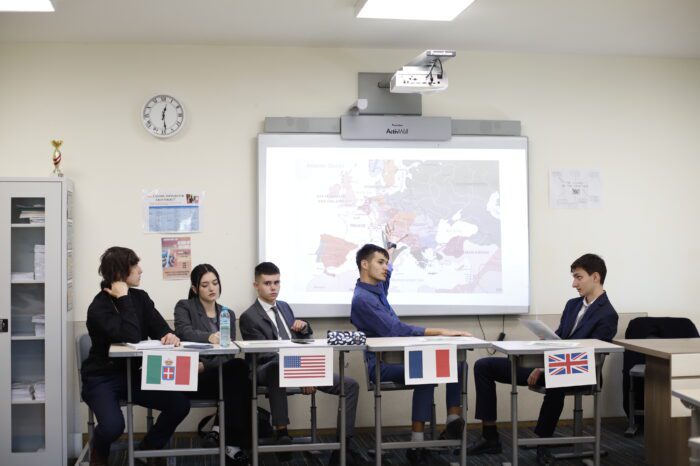 Знанието оживява